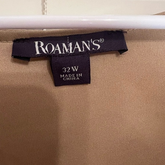 32W Roaman's Women's Plus Size Sequin
Tunic champagne color - Picture 9 of 12